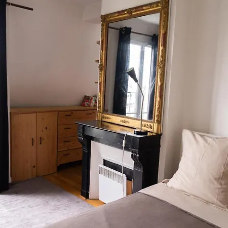 Beautiful Design And Bright Apt In The 8Th Paris Appartamento